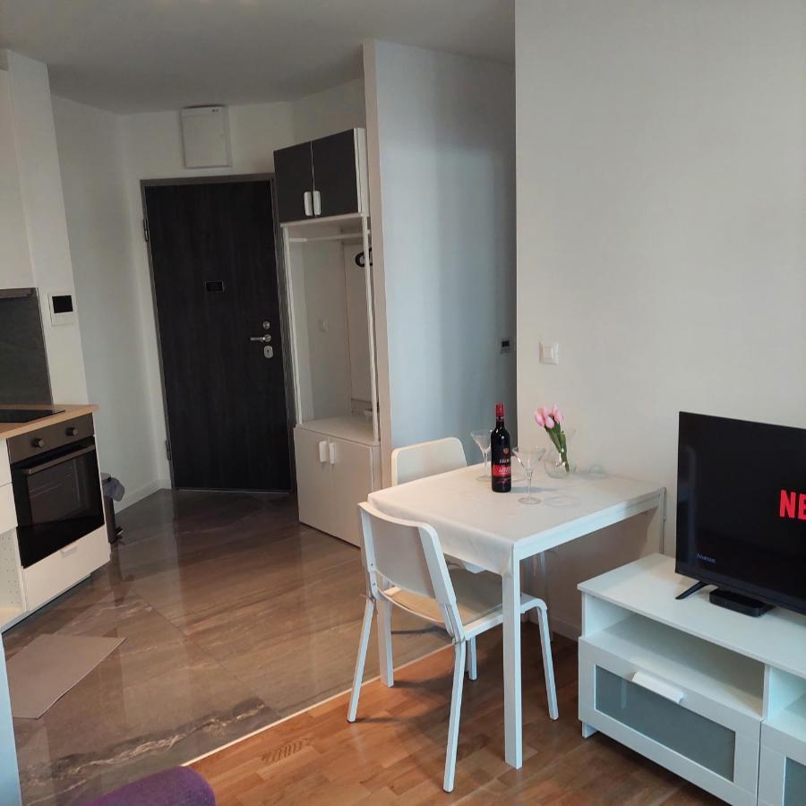 Apartment Paola With Free Private Parking Place สปลิท ภายนอก รูปภาพ